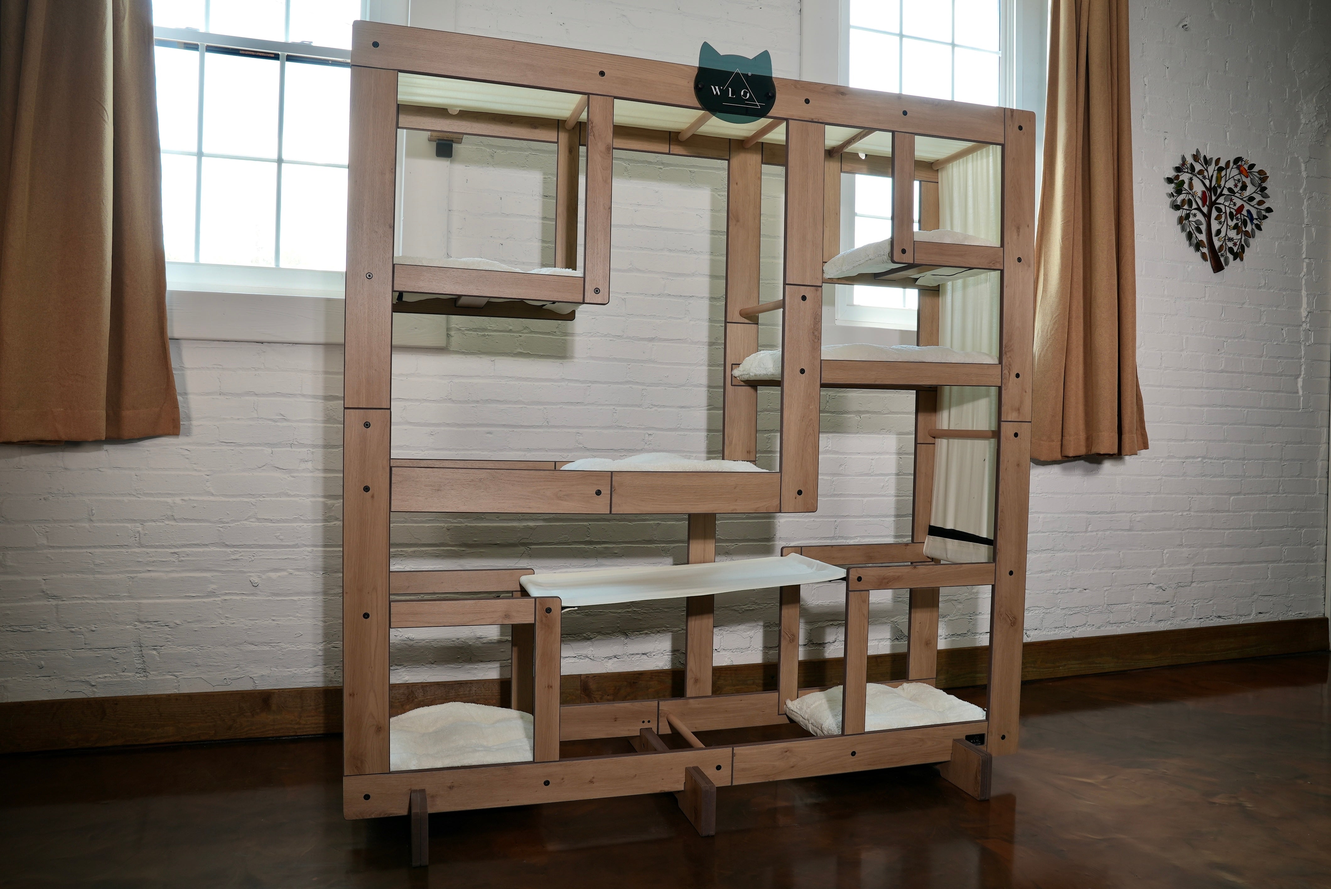 WLO Square Eco Friendly Luxury Compact Cat Station