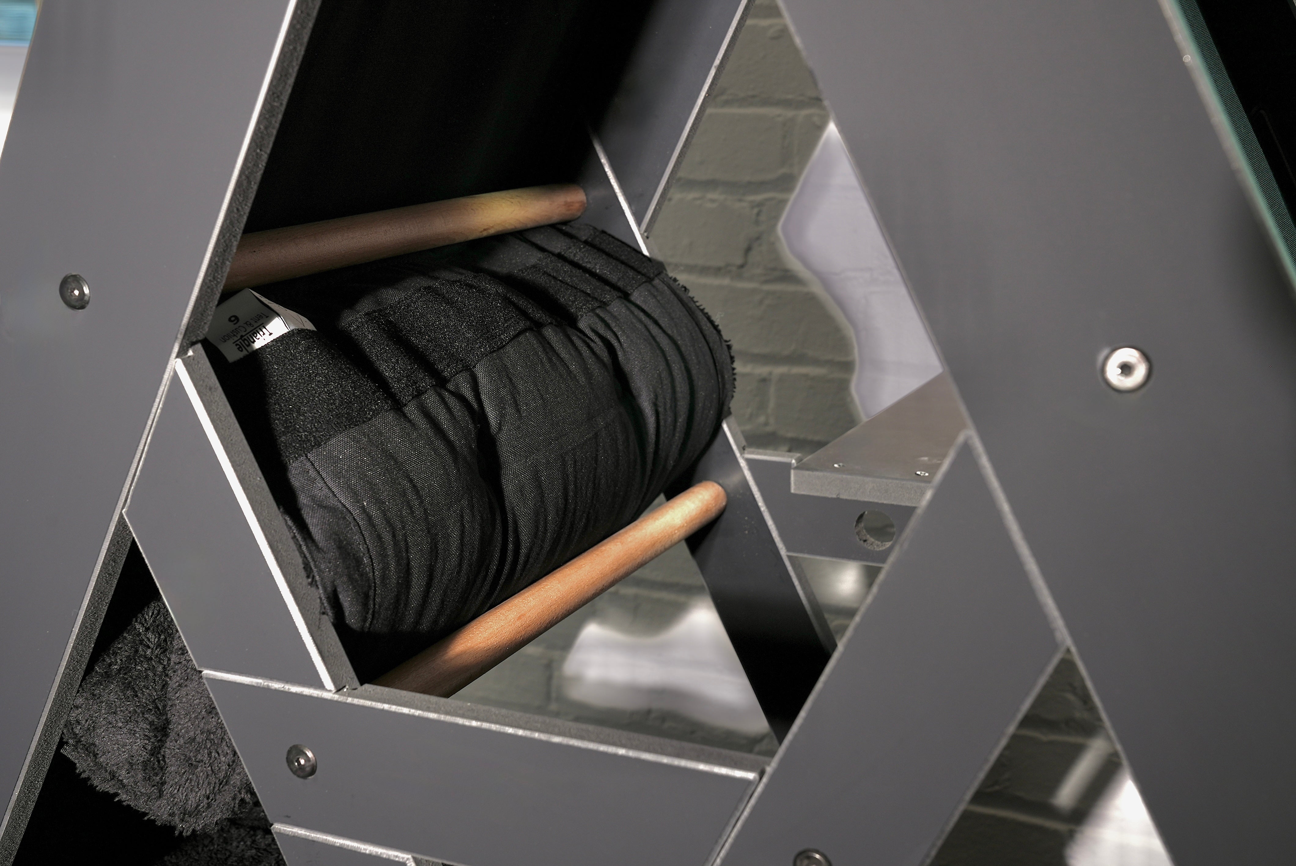 #color_onyx-black